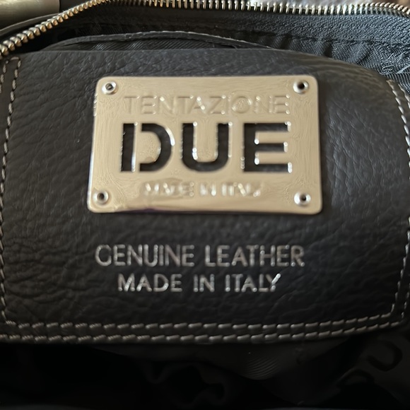 DUE TENTAZIONE Leather Bag - Picture 8 of 9